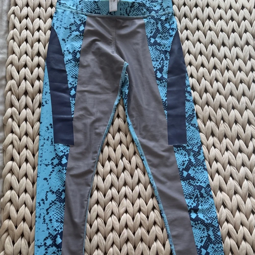 Stella McCartney x Adidas Blue Patterned Yoga Leggings - Picture 3 of 4
